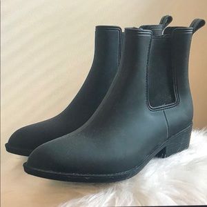 Urban outfitters rain boot